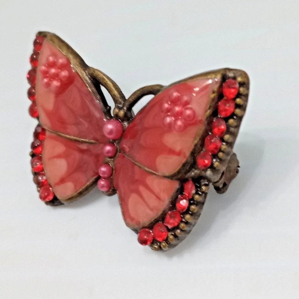 Vintage Butterfly Brooch Red Pink Rhinestone Resin Gold Tone‎ 1.75